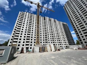 Квітень 2023 року