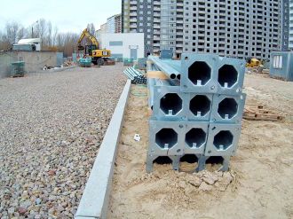 Листопад 2025 року