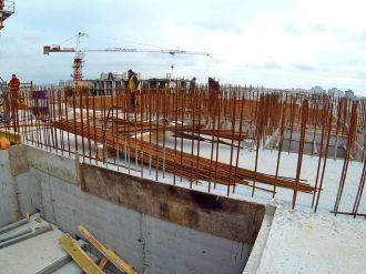 Листопад 2025 року