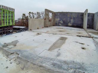 Листопад 2025 року