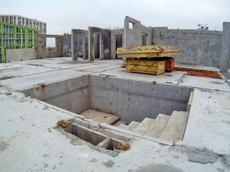 Листопад 2025 року