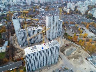 Жовтень 2021 року